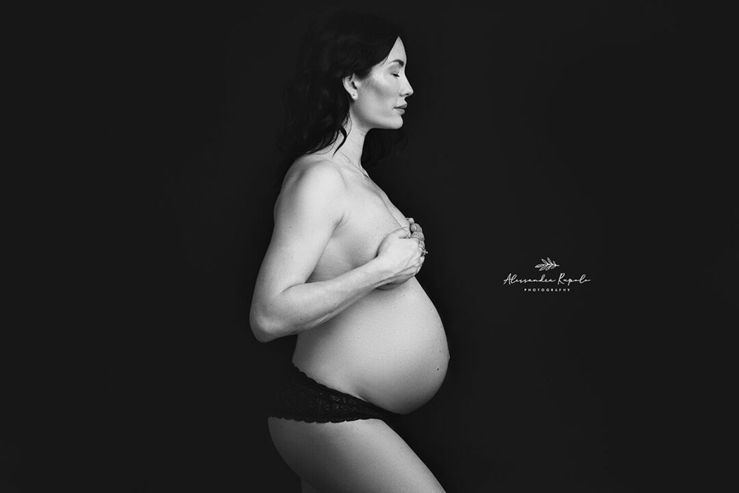 Maternity black&white